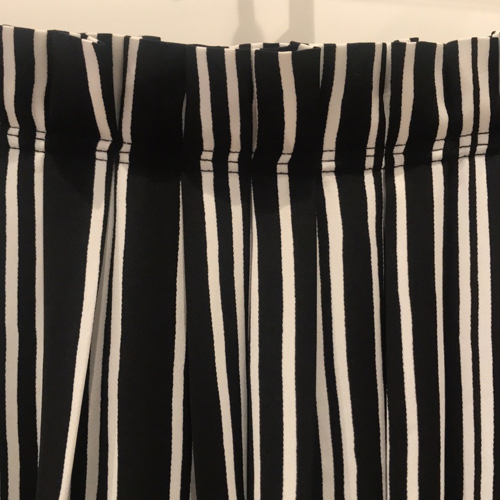 H&M Midi Skirt - Picture 2 of 5